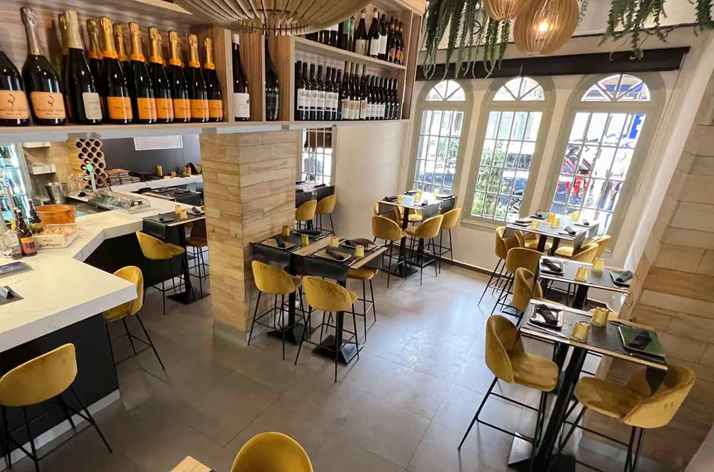 COSAFINA RESTAURANTE - Cerca de la Catedral, el restaurante favorito de Carol. Su esturión confitado debería ser patrimonio de la humanidad