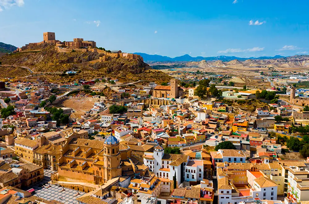 LORCA - El segundo municipio más grande del país, lleno de contrastes y coronado por su castillo