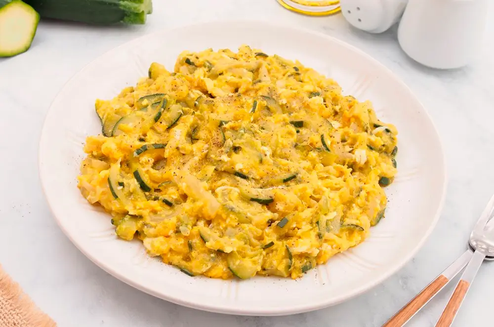 ZARANGOLLO - Un revuelto de calabacín, cebolla, huevo y patata, típico de la huerta. Que no te asuste el aspecto